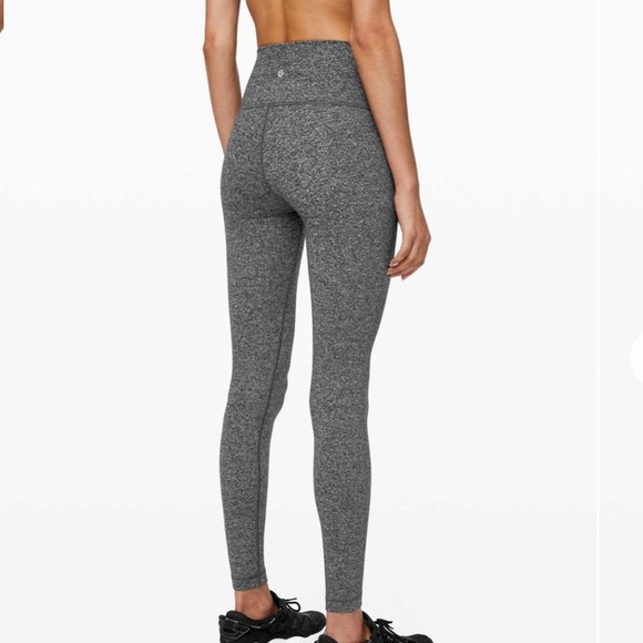 LULULEMON LEGGINGS wunder under, hi-rise, 28” - Picture 5 of 7